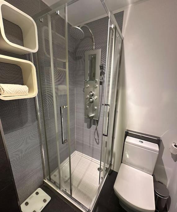 Renovado Com Ac, 2 Wc Completos, Terraco E Garagem Daire Porto Dış mekan fotoğraf