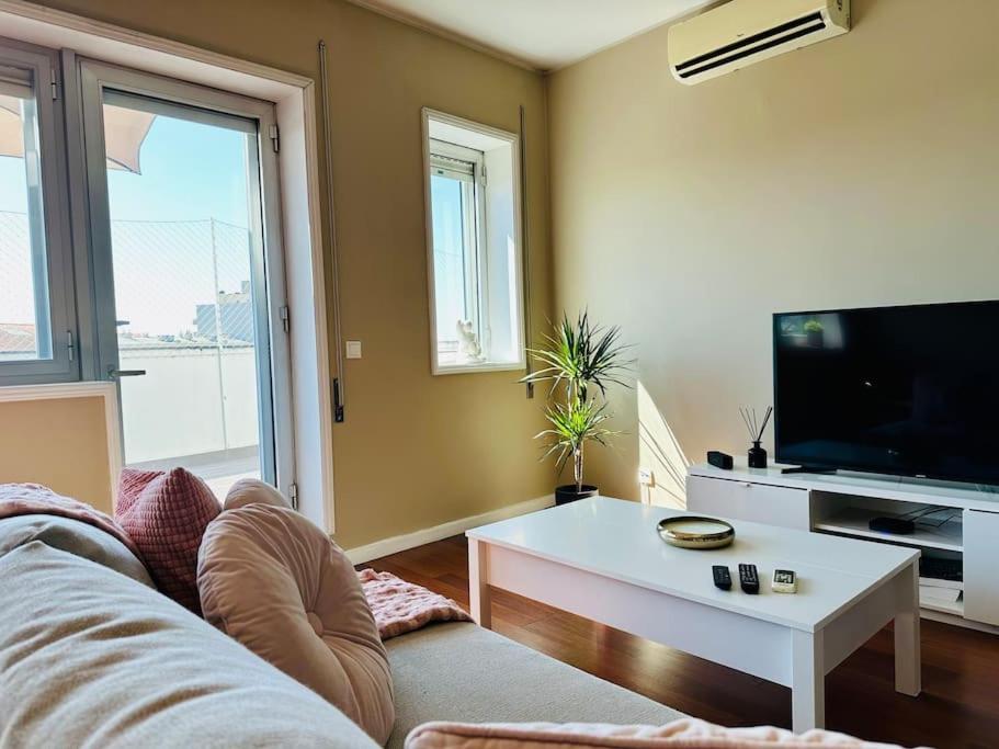 Renovado Com Ac, 2 Wc Completos, Terraco E Garagem Daire Porto Dış mekan fotoğraf